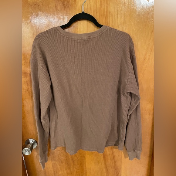 Good American Boyfriend Henley Thermal Long Sleeve - Picture 2 of 3